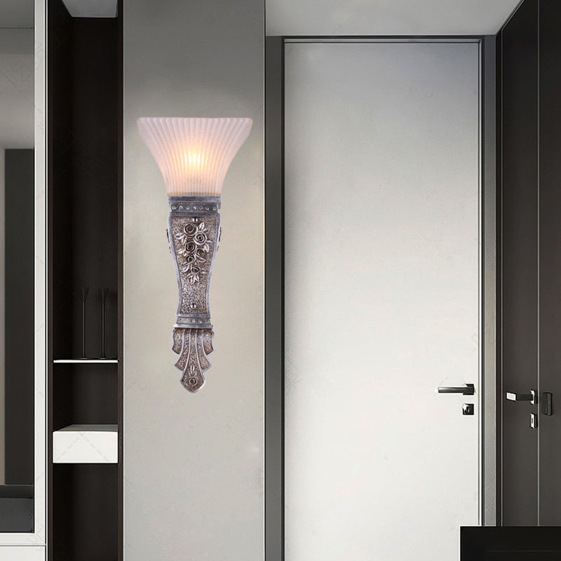 Skørter | Ribbed Glass Tapered Wall Mounted Light Rustic Hallway Wall Lamp with Silver Base