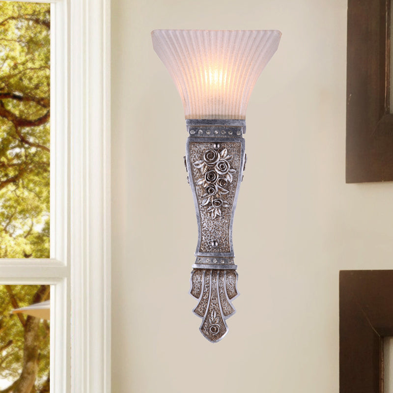 Skørter | Ribbed Glass Tapered Wall Mounted Light Rustic Hallway Wall Lamp with Silver Base