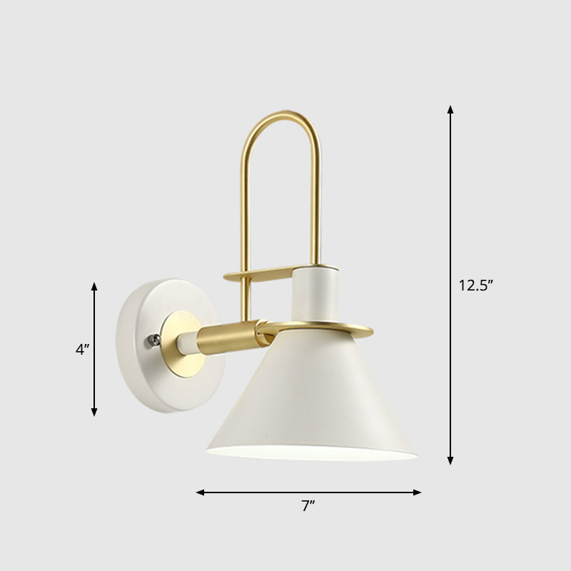 Skørter | Modern Metal Cone Wall Lamp 1-Bulb Wall Light Fixture with Arc Arm in Brass
