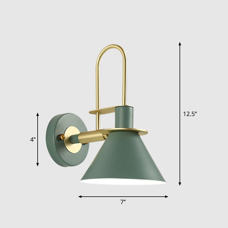 Skørter | Modern Metal Cone Wall Lamp 1-Bulb Wall Light Fixture with Arc Arm in Brass