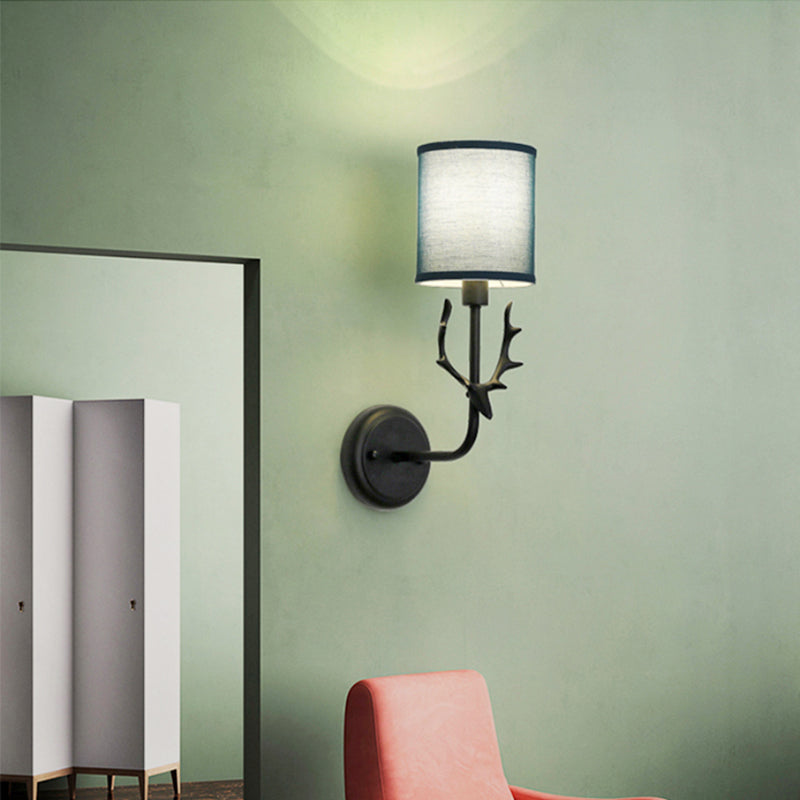Skørter | Rustic Cylinder Wall Lamp 1 Lamp Resin and Fabric Wall Mounted Light in Black/White with Deer Antler Decoration