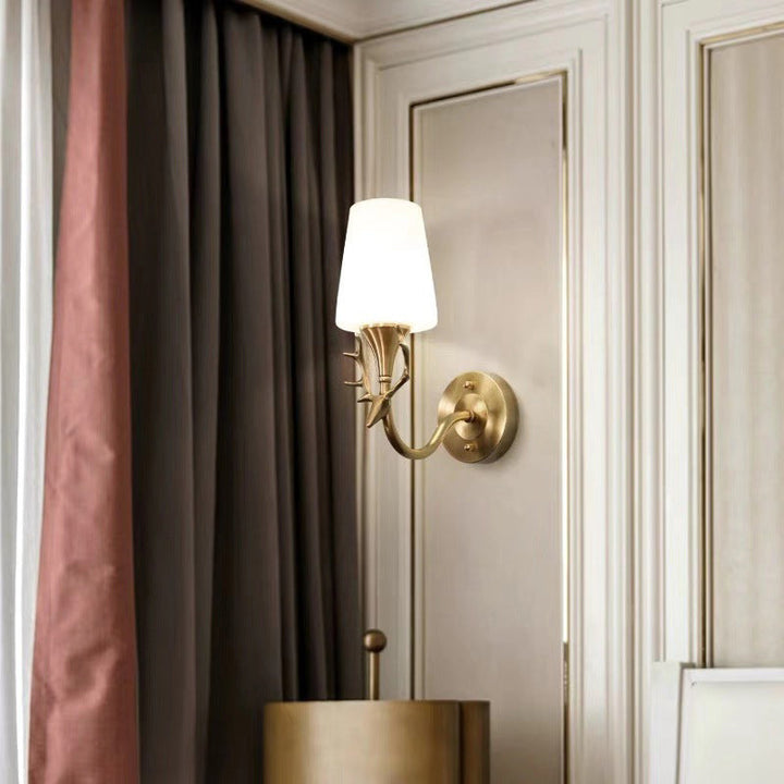 Skørter | Black/Gold 1/2 Light Wall Lamp Rustic Metal Curved Arm Wall Lighting for Bedroom with Conical Matte Glass Shade