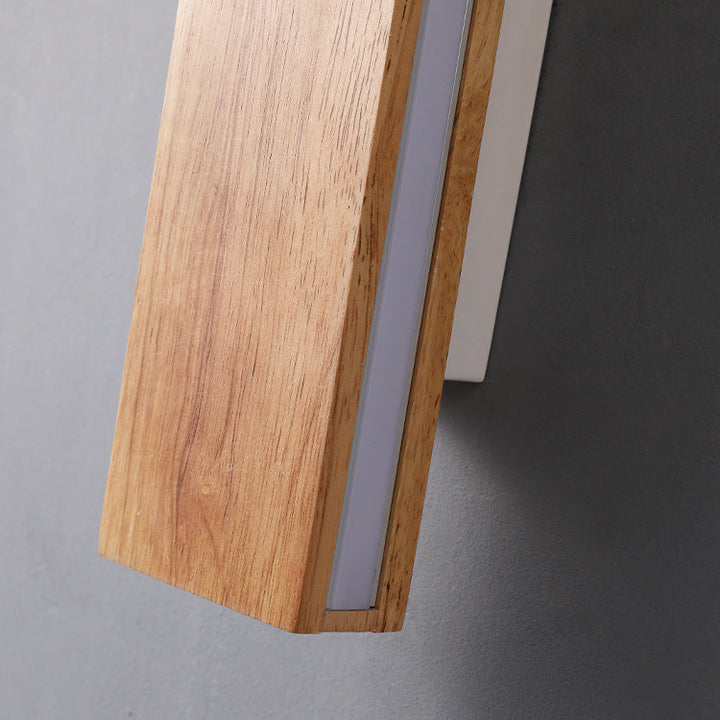 Lisslune | OakBeam | Minimalist Solid Wood LED Wall Light