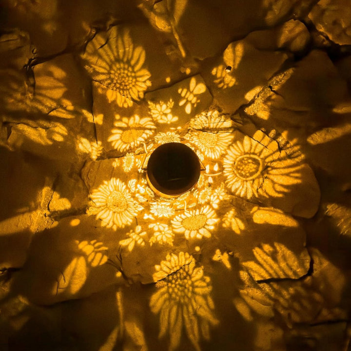Lisslune | Solar-Powered Lantern Light