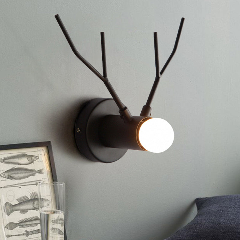 Skørter | 1 Metal Wall Lamp Classic Black Exposed Bulb Indoor Wall Lamp Light Fixture with Deer Design