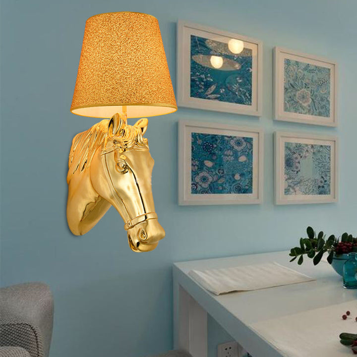 Skørter | Metallic Horse Head Motif Wall Lamp Classic 1 Light Wall Mounted Lamp in Gold, 8.5"/12" W
