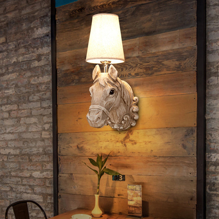 Skørter | 1 Light Wall Spotlight Lighting Traditional Horsehair Wall Lamp Light Fixture in Light Brown with Gradient Fabric Shade