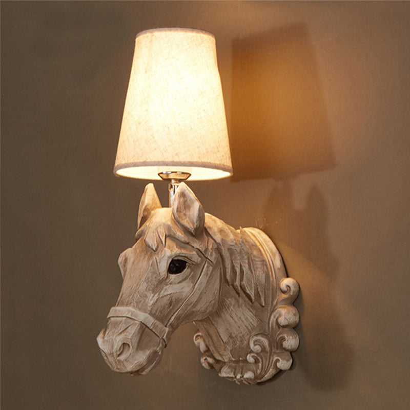 Skørter | 1 Light Wall Spotlight Lighting Traditional Horsehair Wall Lamp Light Fixture in Light Brown with Gradient Fabric Shade