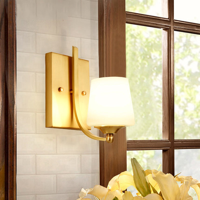 Skørter | Frosted Glass Brass Wall Lamp Conical 1-Light Modern Wall-Mounted Light with Curved Arm for Entrance