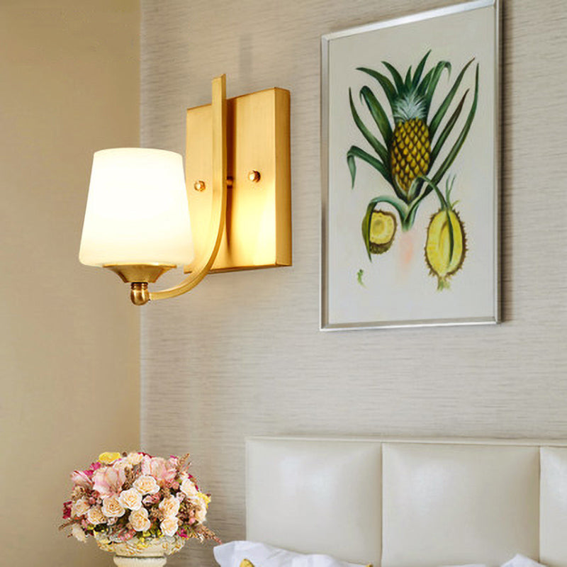 Skørter | Frosted Glass Brass Wall Lamp Conical 1-Light Modern Wall-Mounted Light with Curved Arm for Entrance