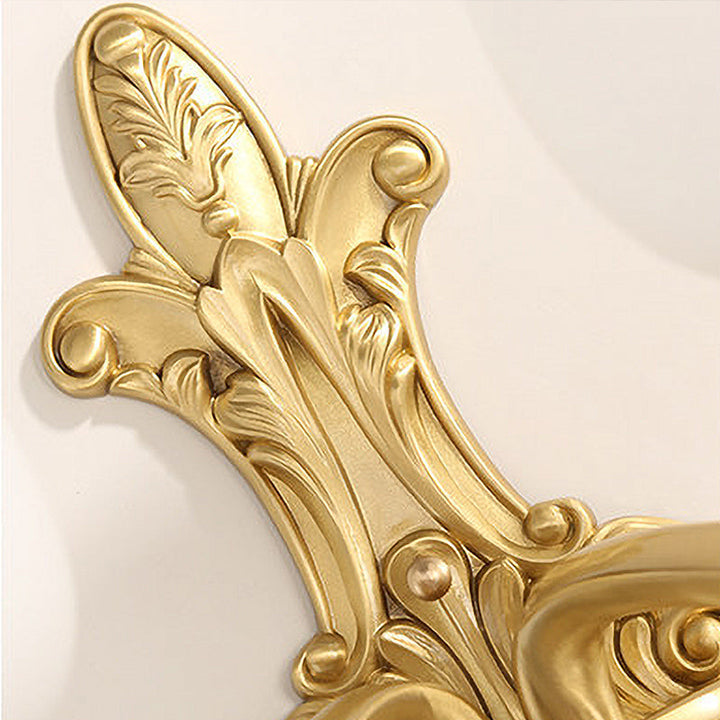 Skørter | Cone-shaped ivory-colored glass wall lamp vintage 1/2-bowl bedroom wall lighting fixture in gold