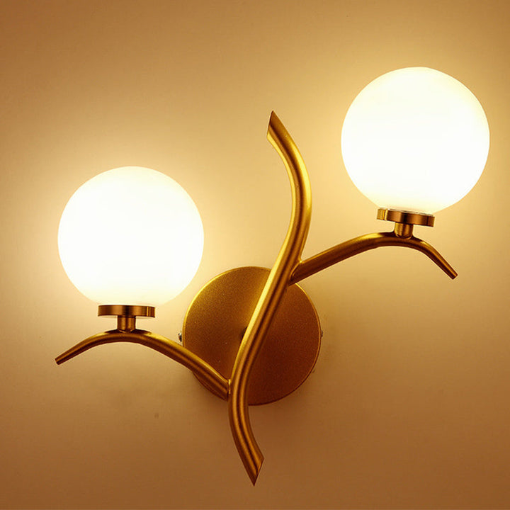 Skørter | 2 Lamps White Glass Wall Lamp Modern Gold/Black Globe Dining Table Wall Light with Branch-shaped Arm