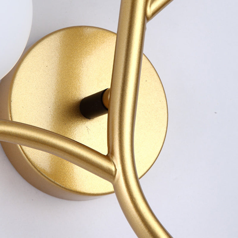Skørter | 2 Lamps White Glass Wall Lamp Modern Gold/Black Globe Dining Table Wall Light with Branch-shaped Arm