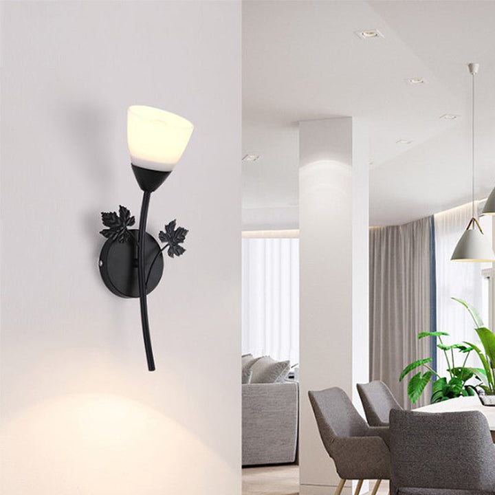 Skørter | Frosted Glass Bowl Sconce Contemporary 1/2-Light Hallway Wall Mounted Light with Leaf-Shaped Decoration in Black/Gold