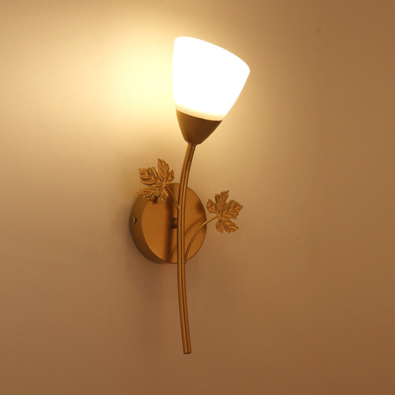 Skørter | Frosted Glass Bowl Sconce Contemporary 1/2-Light Hallway Wall Mounted Light with Leaf-Shaped Decoration in Black/Gold