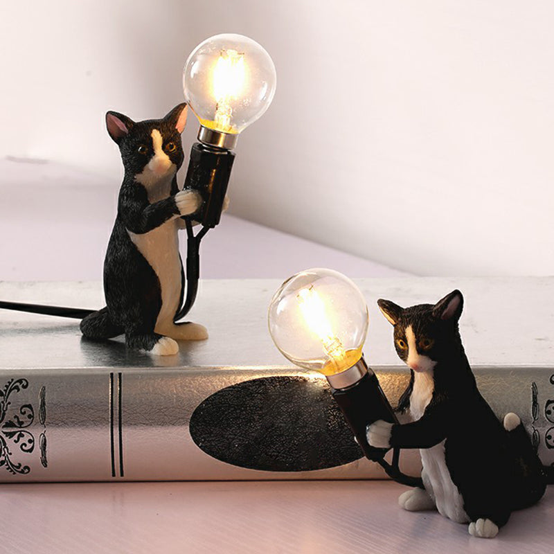 Lisslune | Kitten Nightstand Lamp Decorative Resin 1 Bulb Kids Room Nightstand Lamp
