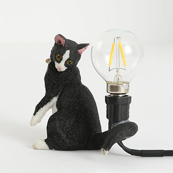 Lisslune | Kitten Nightstand Lamp Decorative Resin 1 Bulb Kids Room Nightstand Lamp