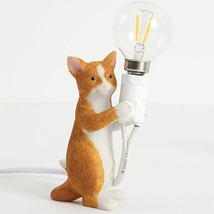 Lisslune | Kitten Nightstand Lamp Decorative Resin 1 Bulb Kids Room Nightstand Lamp