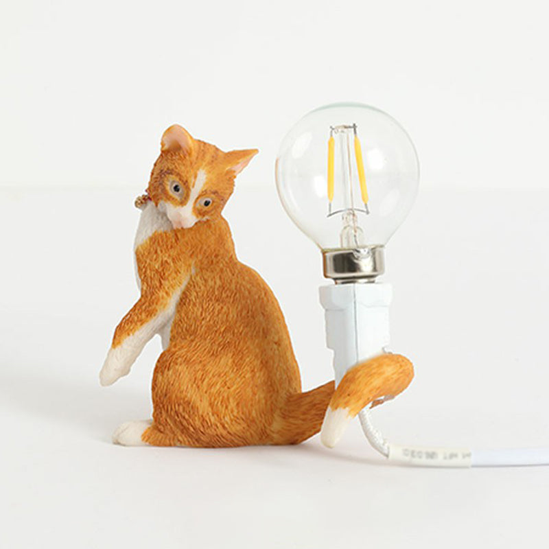 Lisslune | Kitten Nightstand Lamp Decorative Resin 1 Bulb Kids Room Nightstand Lamp