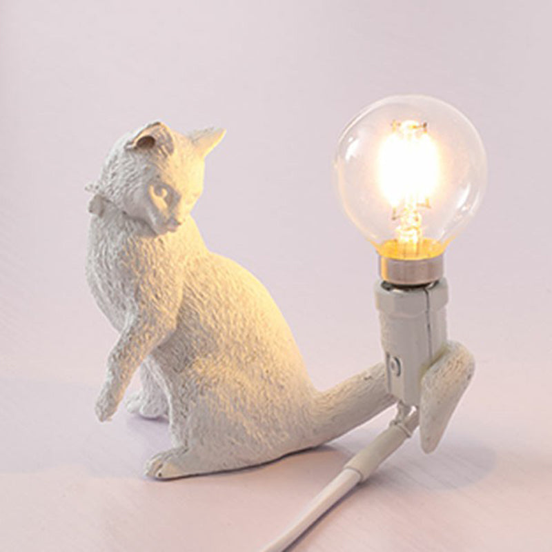 Lisslune | Kitten Nightstand Lamp Decorative Resin 1 Bulb Kids Room Nightstand Lamp