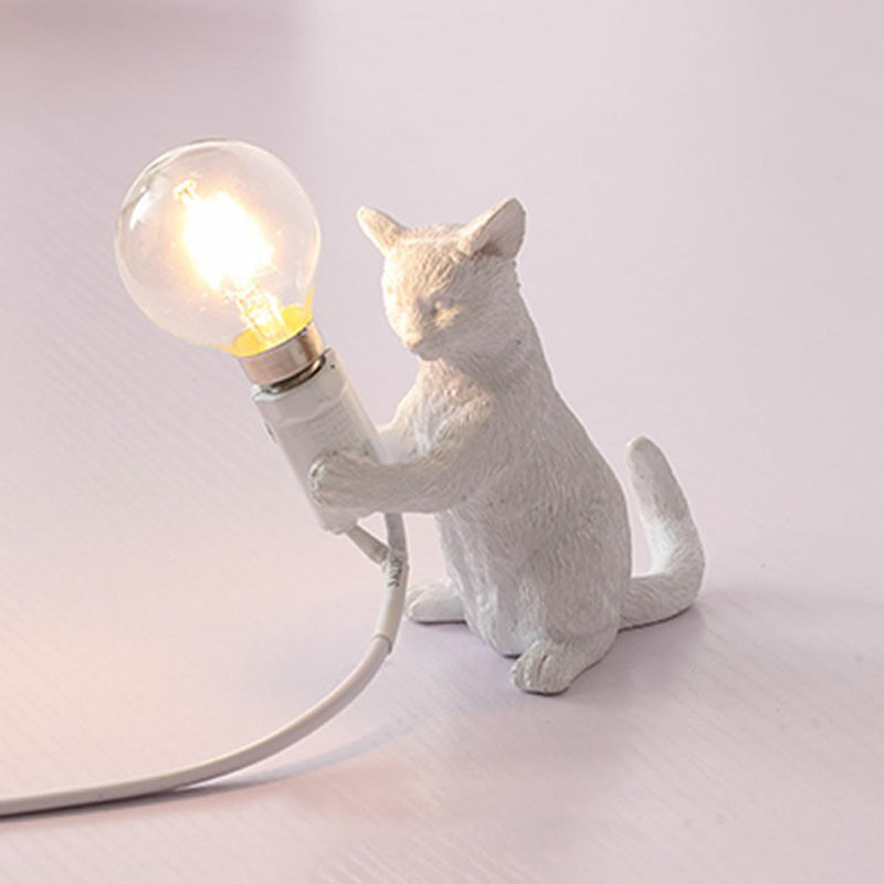 Lisslune | Kitten Nightstand Lamp Decorative Resin 1 Bulb Kids Room Nightstand Lamp