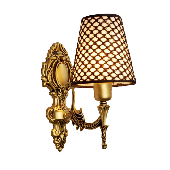 Skørter | Golden Cone Wall Mount Light Traditional Metal 1/2 Light Living Room Embossed Wall Light with Grid Fabric Shade