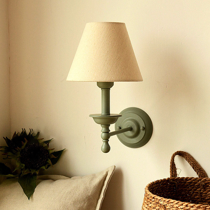 Skørter | 1 Bulb Cone Wall Lamp Vintage Style Red/Yellow/Blue Fabric Shade Wall Lighting for Dining Room