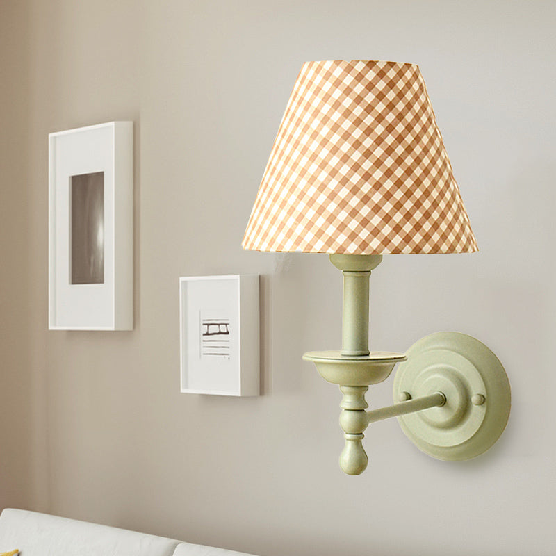 Skørter | 1 Bulb Cone Wall Lamp Vintage Style Red/Yellow/Blue Fabric Shade Wall Lighting for Dining Room