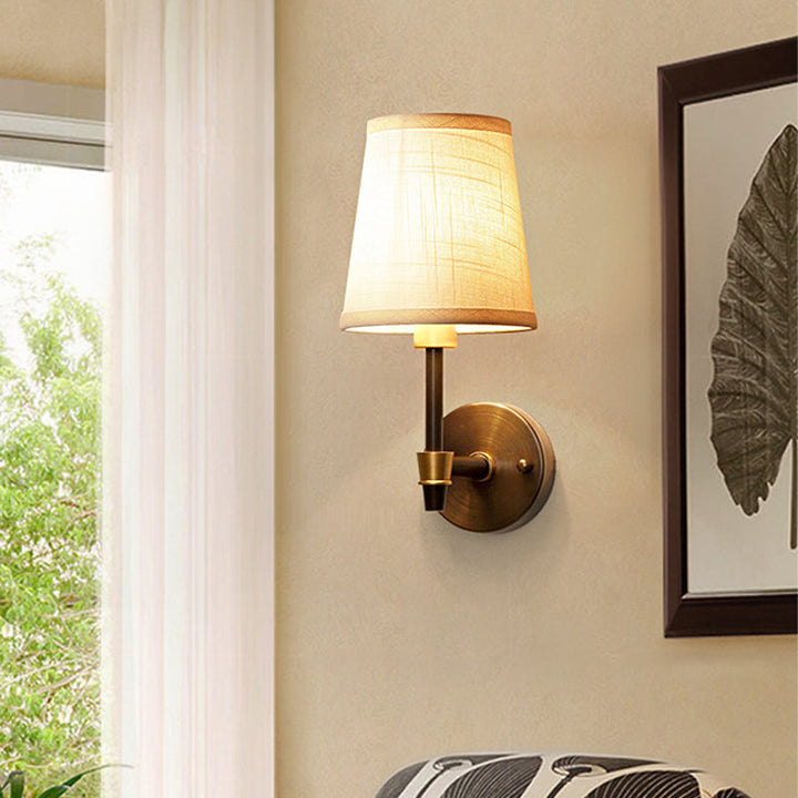 Skørter | Single light reading wall lamp Traditional cone fabric wall lamp in white for studying