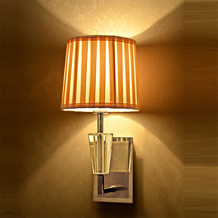 Skørter | Chrome Single Light Wall Sconces Modern Style Fabric Pleated Lampshade Wall Mounted Light Source