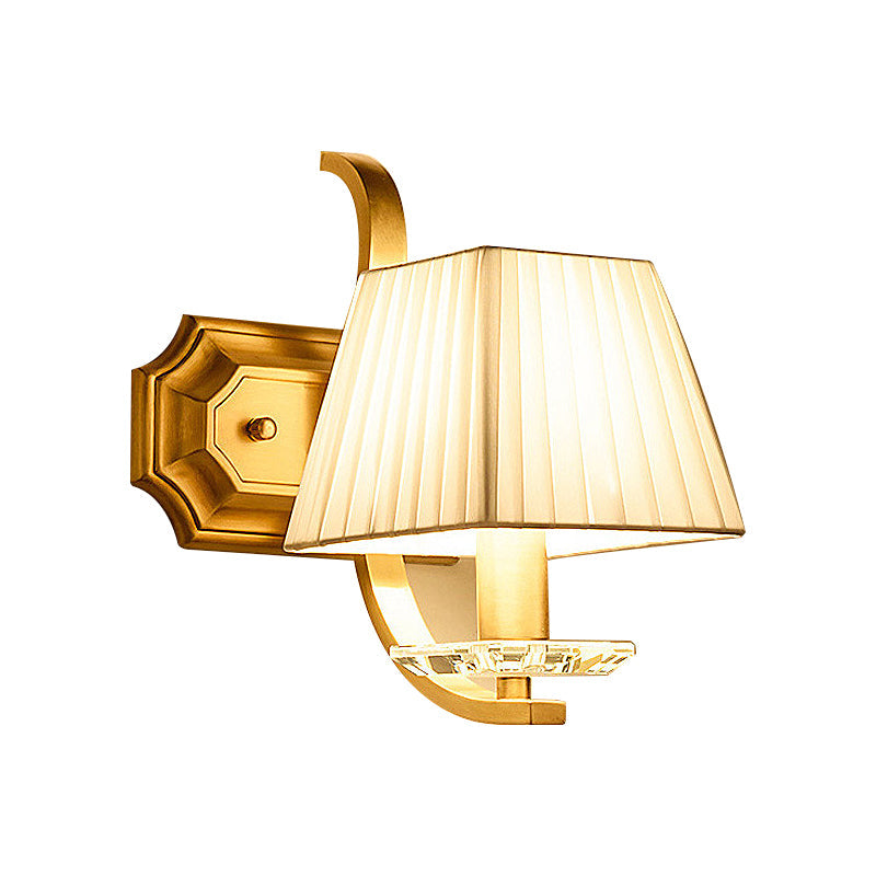 Skørter | Trapezium Fabric Shade Wall Lamp Vintage 1/2-Head Bedroom Wall Mount Lamp in Gold