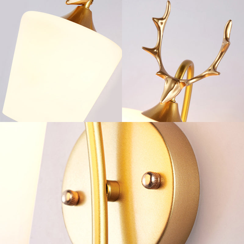 Skørter | 1 Metal Wall Light Rustic Black/Gold Deer Living Room Wall Lamp with Frosted Glass Shade
