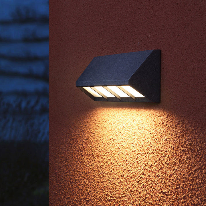 Lisslune | Matte Black Triangular Prism LED Wall Light Modern Style Metal Wall Light for Outdoor