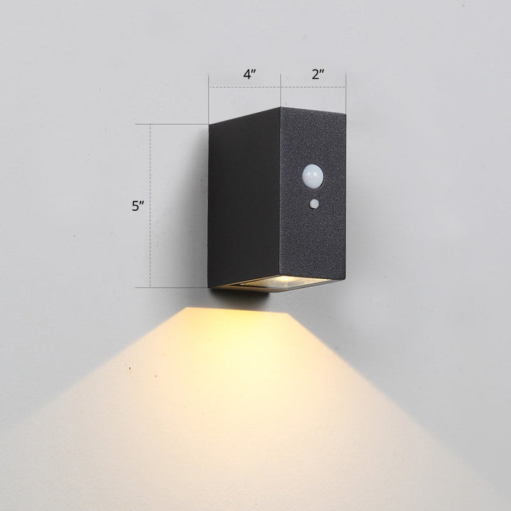 Skørter | Box Solar Wall Lamp Simple Style Metal Black Finish Wall Mount Lighting for Path