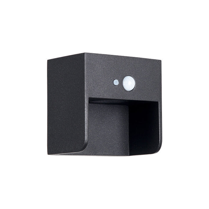 Skørter | Box Solar Wall Lamp Simple Style Metal Black Finish Wall Mount Lighting for Path