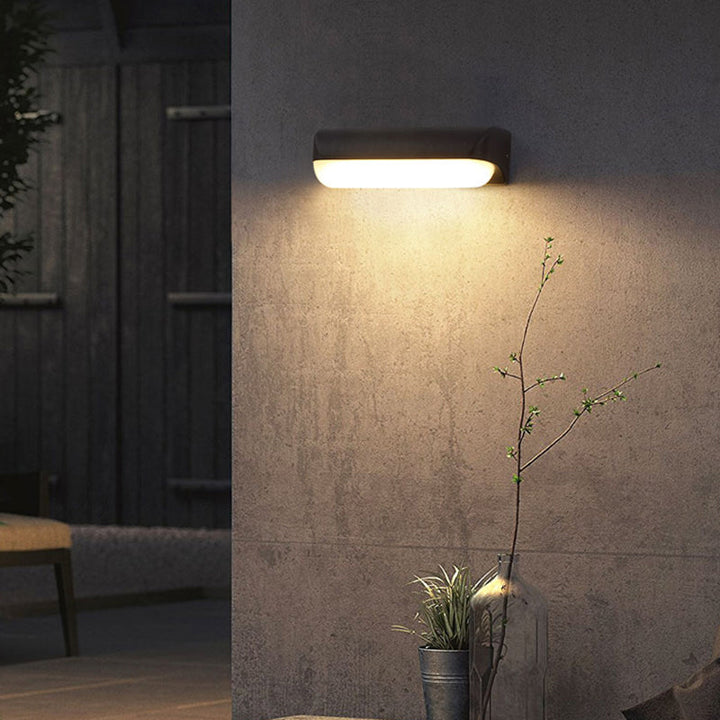Lisslune | Capsule-lit Acrylic LED Wall Lamp Minimalism Black Finish Wall Lamp for Garden
