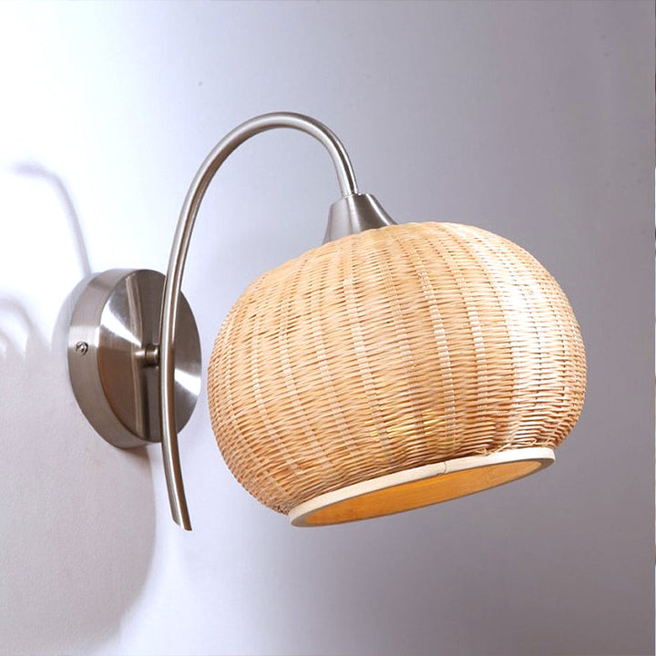 Skørter | Rattan Round Drum Wall Lamp Modern Style 1 Light Chrome Finish Wall Lamp with Metal Curved Arm