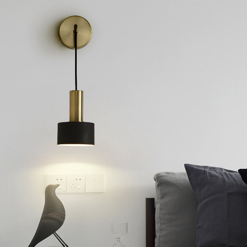 Skørter | Postmodern Small Wall-Mounted Lamp Metallic Single Bulb Bedside Reading Wall Lamp