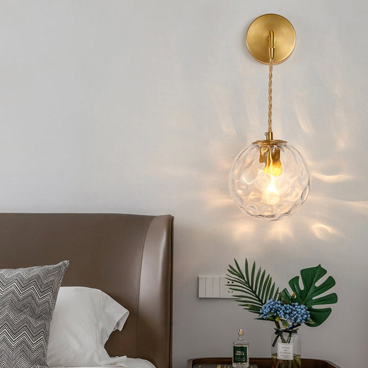 Skørter | Postmodern Small Wall-Mounted Lamp Metallic Single Bulb Bedside Reading Wall Lamp