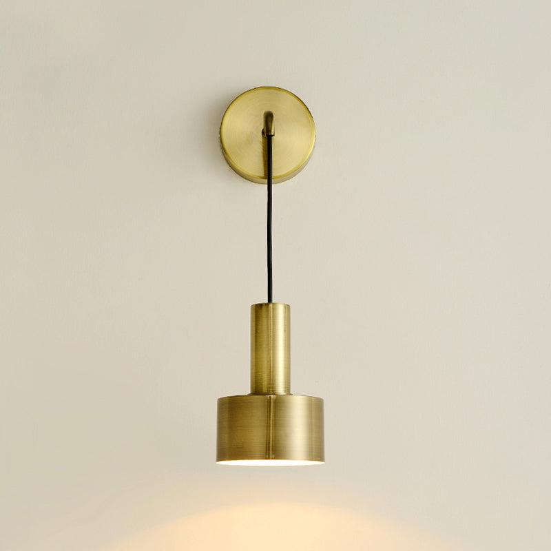 Skørter | Postmodern Small Wall-Mounted Lamp Metallic Single Bulb Bedside Reading Wall Lamp