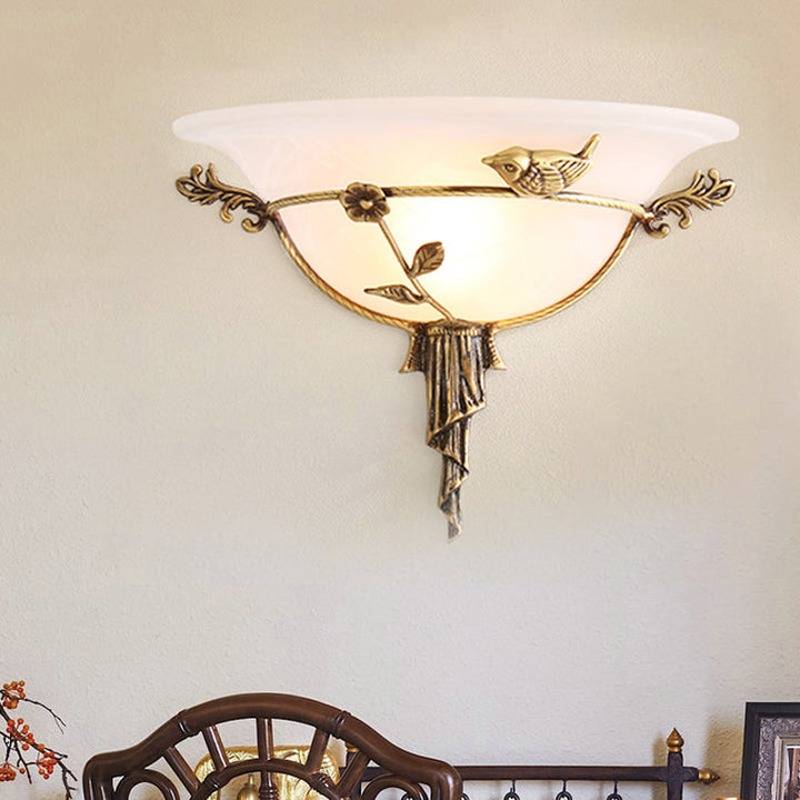 Skørter | 1 Bulb Width Flare Wall Lamp Traditional White/Yellow Glass Wall Light with Flower Decor Left/Right