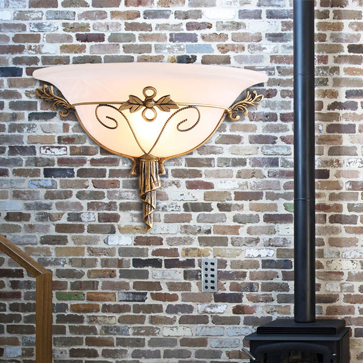 Skørter | Traditional Trumpet Wall Lamp White/Yellow Glass 1 Lamp Wall Mounted Lighting Fixture with Leaf Deco for Stair