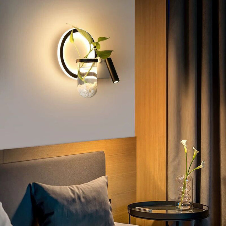Lisslune | Decorative Loop-shaped Wall Lamp Metal LED Wall Lamp with Spot and Plant Pot in Black-White