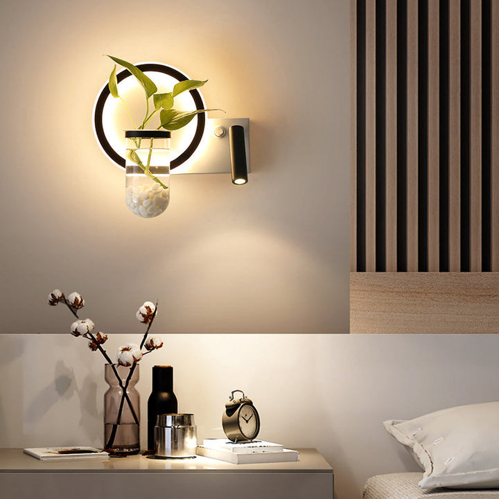 Lisslune | Decorative Loop-shaped Wall Lamp Metal LED Wall Lamp with Spot and Plant Pot in Black-White