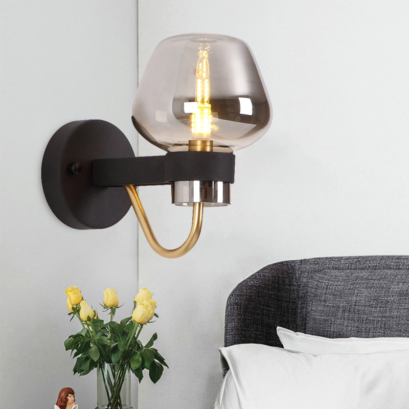 Skørter | Urn Wall Lamp Traditional 1 Head Clear/Amber/Smoke Grey Glass Wall Lighting Fixture for Living Room