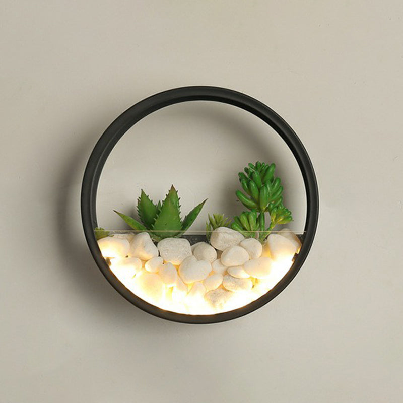 Skørter | Metal Halo LED Wall Lamp Art Deco Wall Mounted Light with Pebbles and Artificial Plant
