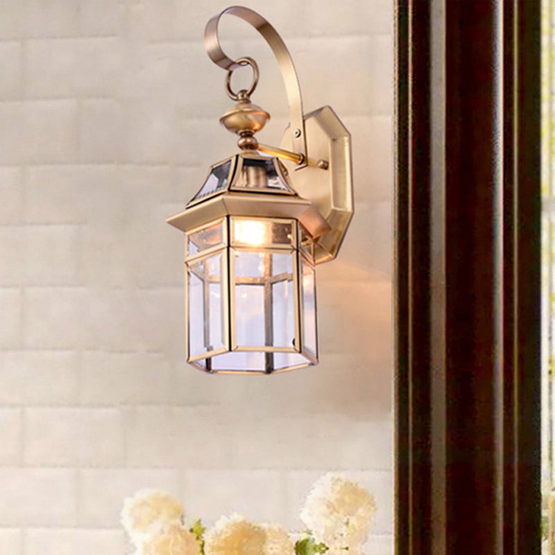 Skørter | Hexagoon Clear Glass Wall Lamp Tradition 1 Main Brass Surface Mount Wall Light for Staircase
