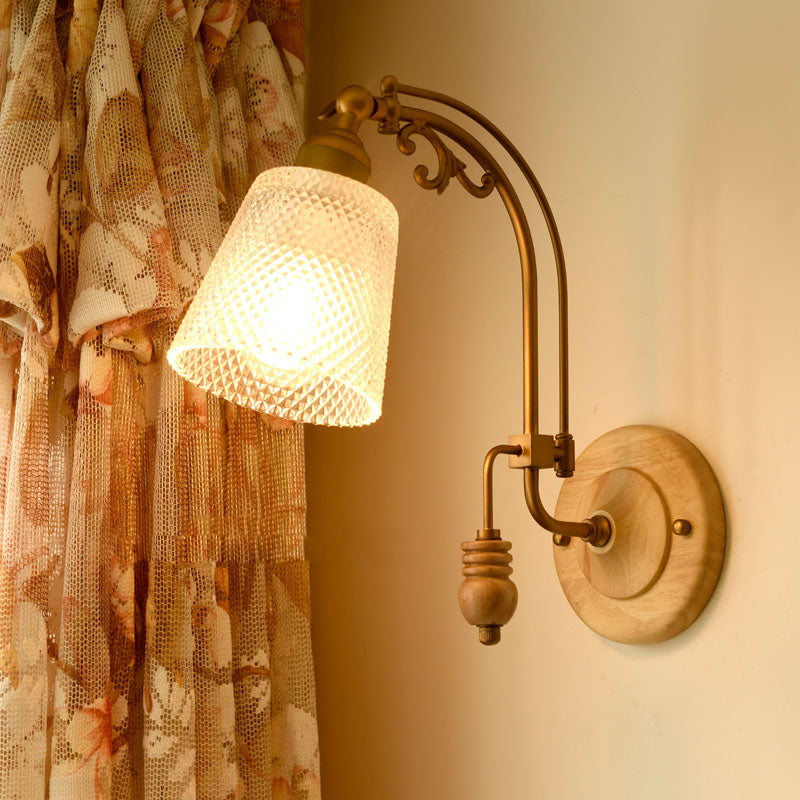 Skørter | 1 Bulb Cone Wall Lamp Tradition Prism Glass Wall Light Fixture in Brass with Curved Arm