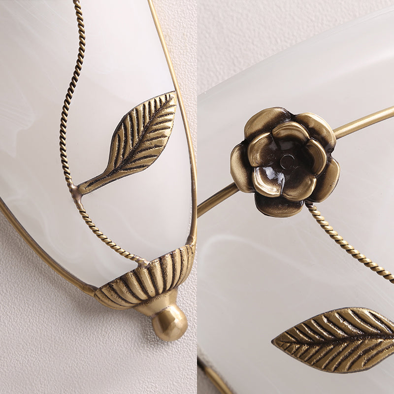 Skørter | 1 Bulb Cone Wall Light Traditional Opal Glass Wall Lighting Fixture in Brass with Flower