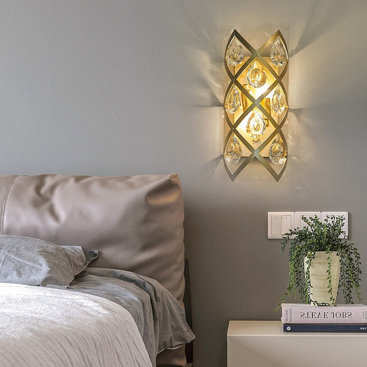 Skørter | Metal Spiral Wall Lamp Traditionary 2 Heads Gold Wall Lighting with Crystal Drop for Bedside